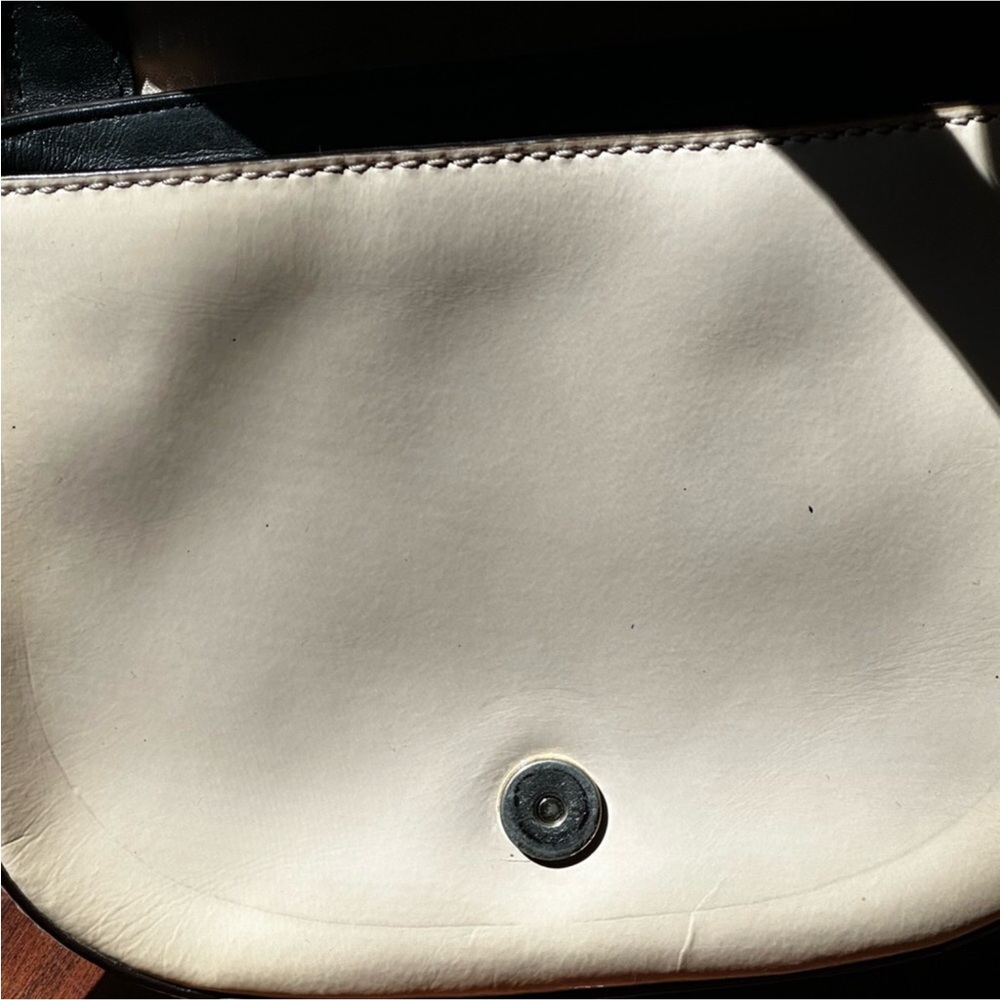 Kate Spade Beacon Court Angelica Cream Leather Bow Crossbody Bag - Picture 9 of 12